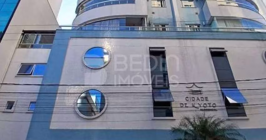 Apartamento 02 suítes locação temporada Centro Balneário Camboriú