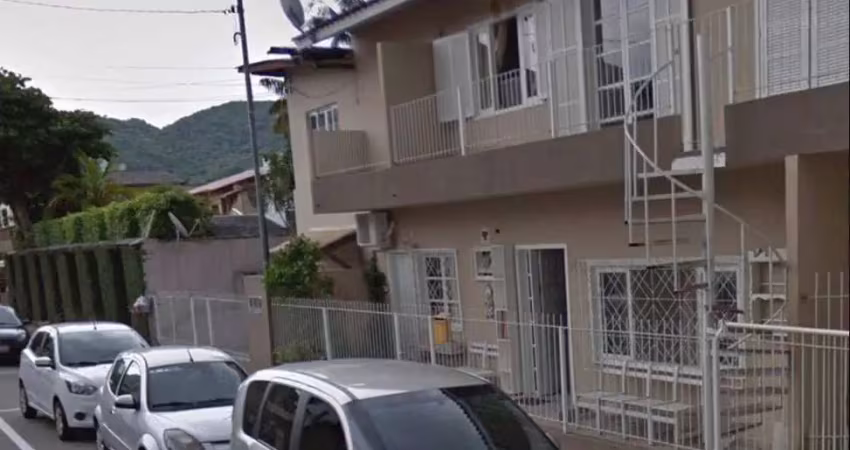Sobrado com 10 quartos, nações - balneário camboriú