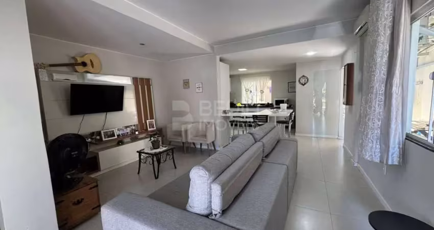Casa 03 dormitórios a venda camboriú condomínio recanto dos pássaros