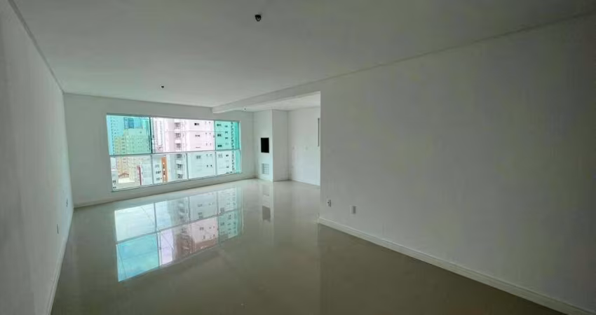 1 SUÍTE MAIS 2 DEMI - 2 VAGAS - ÁREA DE LAZER COMPLETA - LOCALIZAÇÃO PRIVILEGIADA