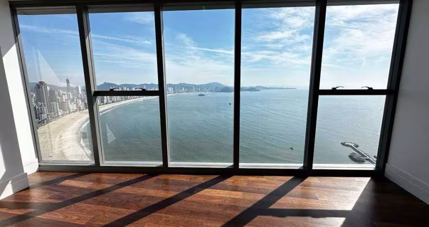 APARTAMENTO FRENTE MAR - ANDAR ALTO - VISTA ESPETACULAR - 4 SUÍTES - 4 VAGAS - ÁREA DE LAZER COMPLETA