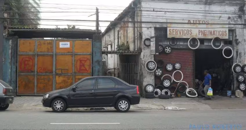 Terreno à venda no Saboó, Santos 