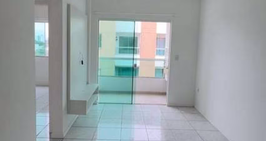 Apartamento 02 dormitórios, no bairro São Francisco, poucos minutos de BC