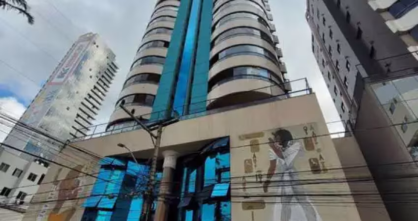 Amplo apartamento pronto para morar no centro de Balneário Camboriú