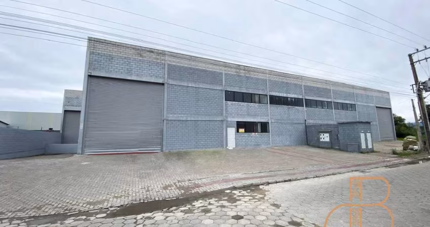 LOCAÇÃO - Galpão com 500m² no bairro Itaipava em Itajaí