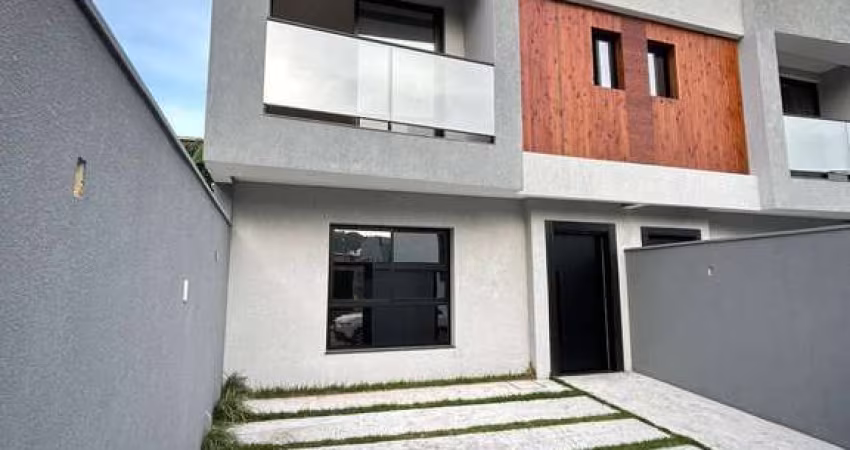 Sobrado pronto para morar, 03 suítes, piscina e amplo quintal, Terras Altas