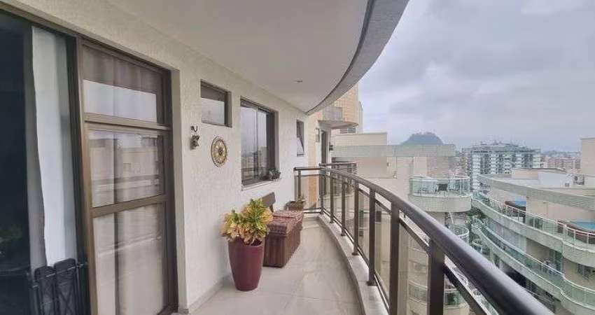 Freguesia. Cobertura Dúplex para Venda com 208m² com 3 Quartos, Sendo 2 Suítes e 2 Vagas.