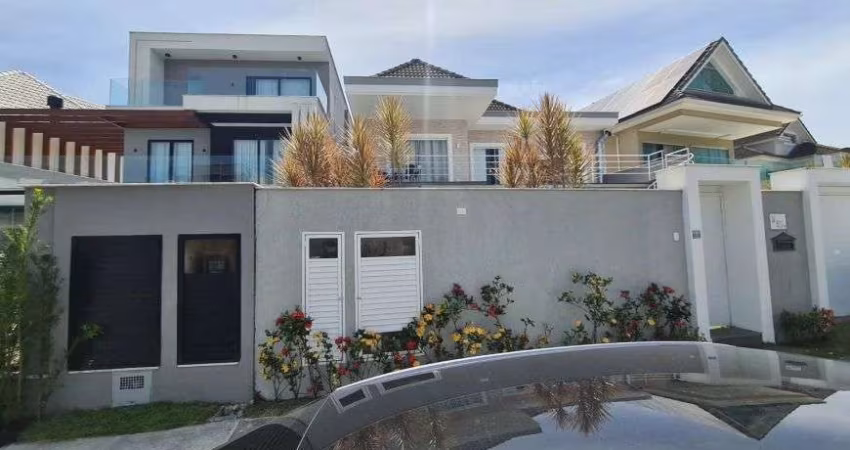 Recreio dos Bandeirantes. Riviera Del Sol. Casa Dúplex com Salão em 3 Ambientes, 4 Suítes e 2 Vagas.