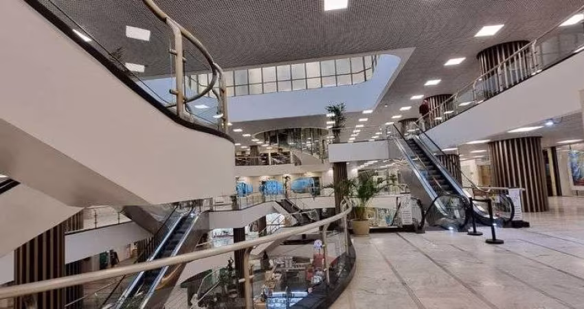 Copacabana. Loja no Shopping com 41 Metros Quadrados em Copacabana - Rio de Janeiro - RJ