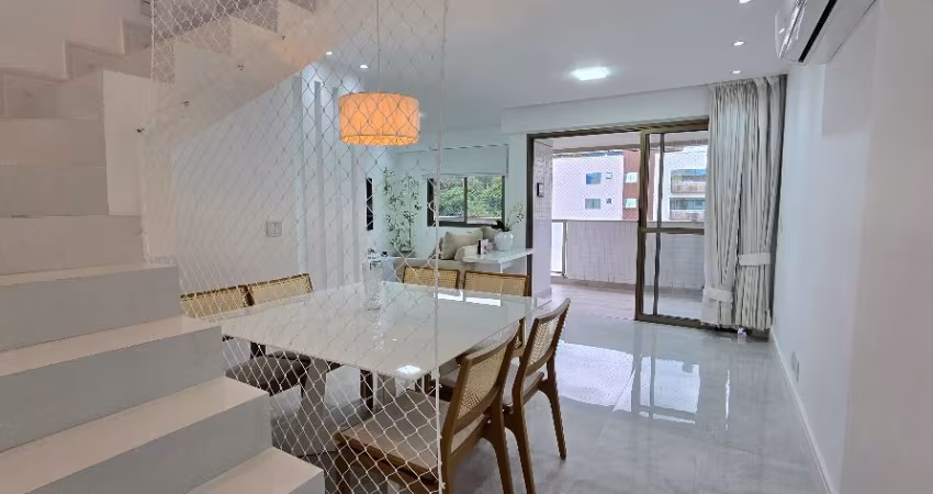 Freguesia. Cobertura Dúplex para Venda com 210m² com 2 Salões, 4 Suítes e 2 Vagas de Garagem.