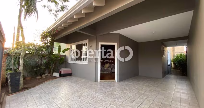 Casa com 3 quartos à venda na Cidade Industrial, Curitiba 