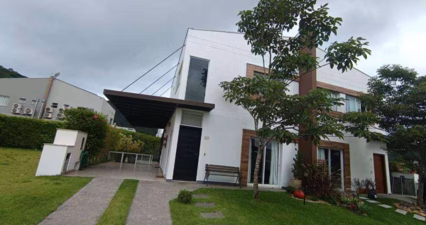 Casa com 3 dormitórios à venda, 132 m² por R$ 1.770.000,00 - São Judas Tadeu - Balneário Camboriú/SC