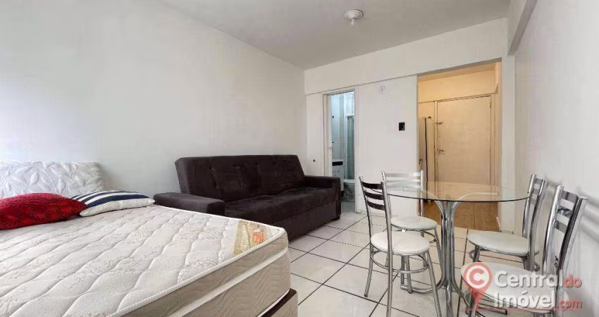 Kitnet com 1 dormitório para alugar, 30 m² por R$ 2.300,00/mês - Nações - Balneário Camboriú/SC