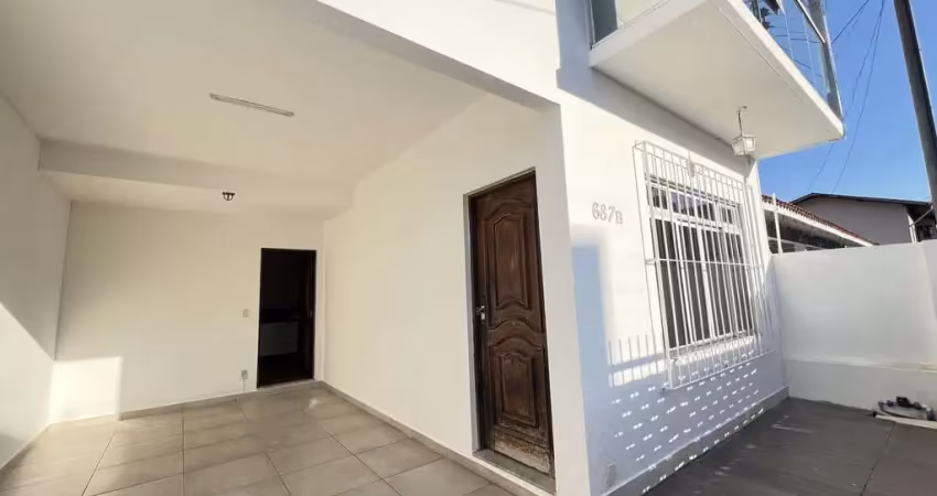 Casa de 160 m² à locação – 3 quartos, suíte e rua reta ao mar r$6.500,00/mês