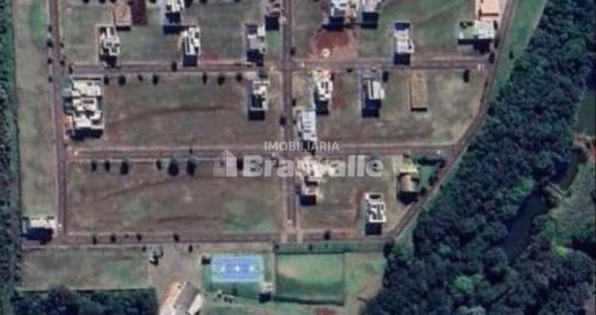 Terreno a venda no condomínio Aquarela Do Brasil  no bairro Cascavel Velho