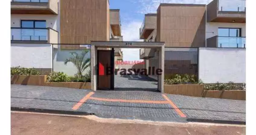 Casa com 3 quartos à venda no FAG, Cascavel 