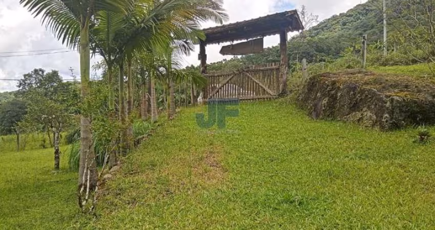 Sítio / Chácara para Venda no bairro ALTO BAU em Luiz Alves sendo 2 suítes, 5 vagas, 20000 m² de área total, 20000 m² privativos,