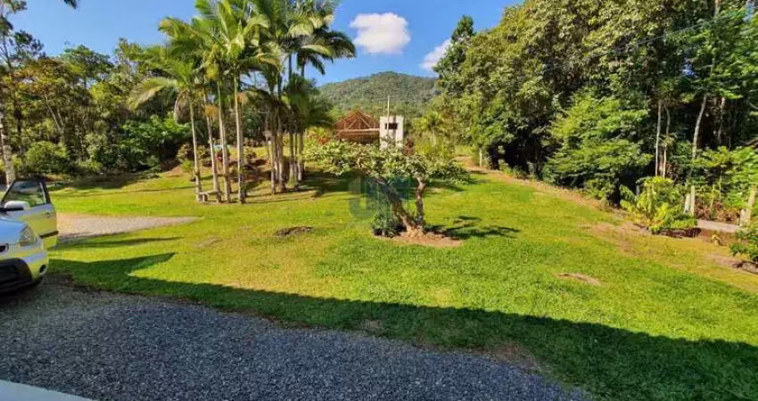Sítio / Chácara para Venda no bairro Centro em Luiz Alves, 2 quartos sendo 1 suíte, 3 vagas, 5000 m² de área total, 5000 m² privativos,
