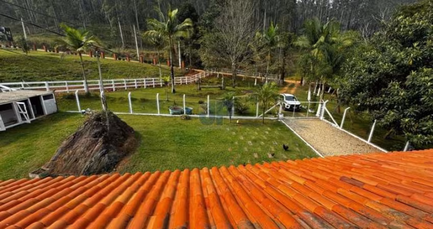 Sítio / Chácara para Venda no bairro MOURA em canelinha, 4 quartos sendo 1 suíte, 4 vagas, Mobiliado, 3200 m² de área total, 3200 m² privativos,