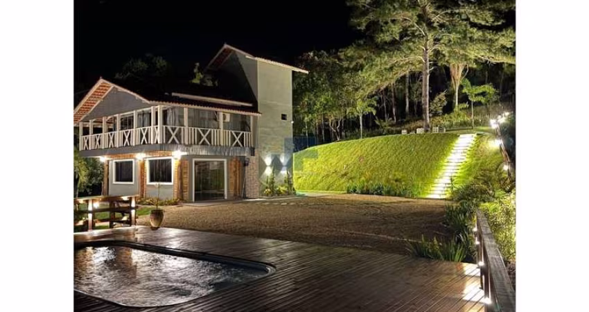Sítio / Chácara para Venda no bairro Zona Rural em São Joao Batista sendo 2 suítes, 4 vagas, Semi-Mobiliado, 5900 m² de área total, 5900 m² privativos,