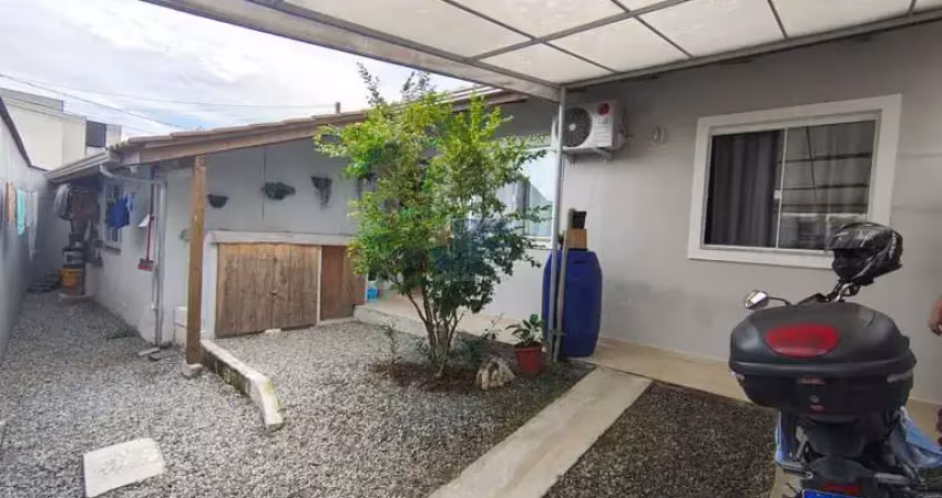 Casa a venda no bairro rio pequeno, com terreno de esquina