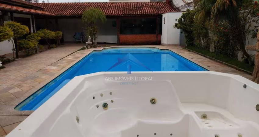 Casa com 5 dorms, Maracanã, Praia Grande - R$ 1.49 mi, Cod: 3882