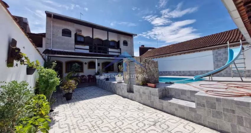 Casa com 3 quartos, Maracanã, Praia Grande - R$ 650 mil, Cod: 5192