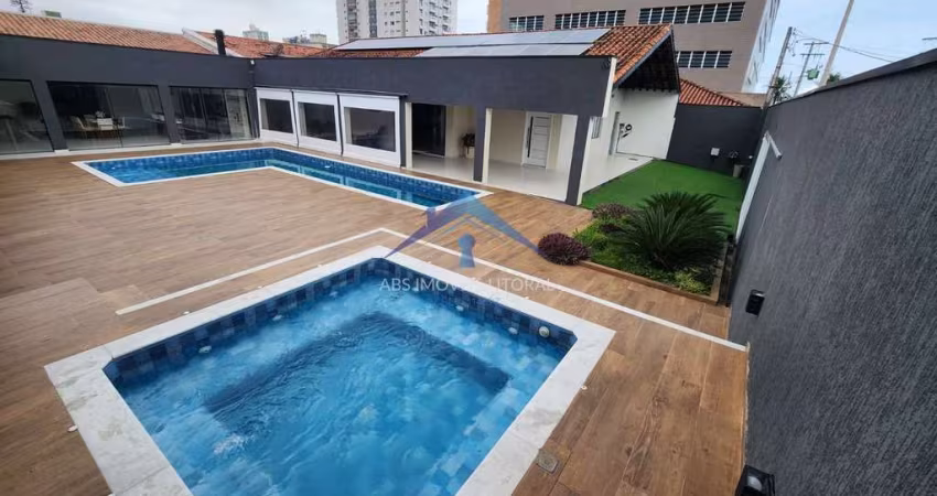 Casa Planejada  Alto Padrão à Beira-Mar em Praia Grande SP