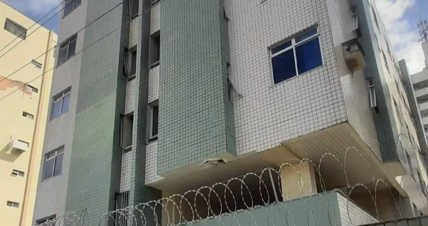Apartamento próximo ao colégio farias brito, entre av. dom luiz e av. santos dumont, c/ sala, 02 quartos (01 suite), cozinha, dce, armários, 01 vaga, condominio c/ portaria 24 horas e 01 elevador.