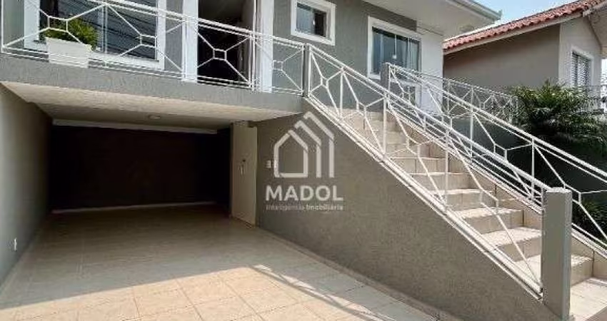 Casa à Venda em Boa Vista, Ponta Grossa - PR