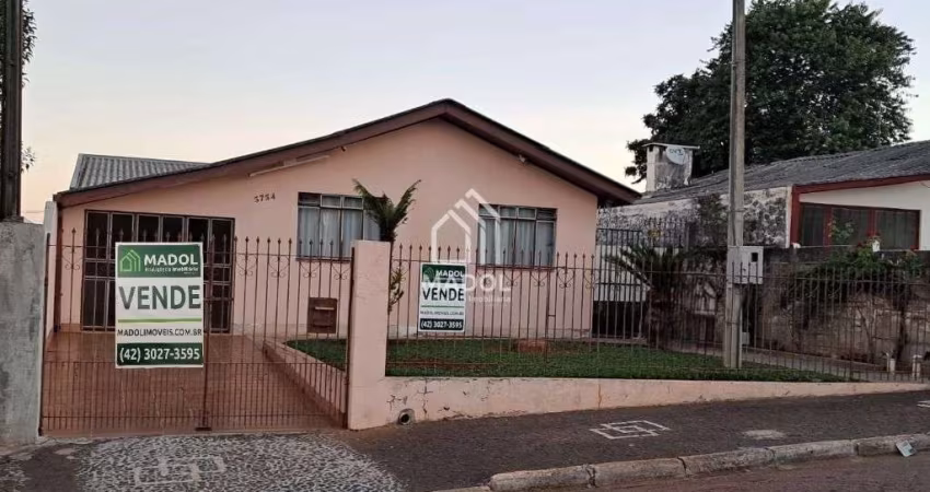 Casa à Venda em Neves, Ponta Grossa - PR