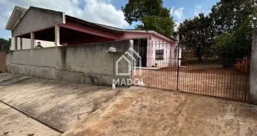 Casa à Venda em Oficinas, Ponta Grossa - PR