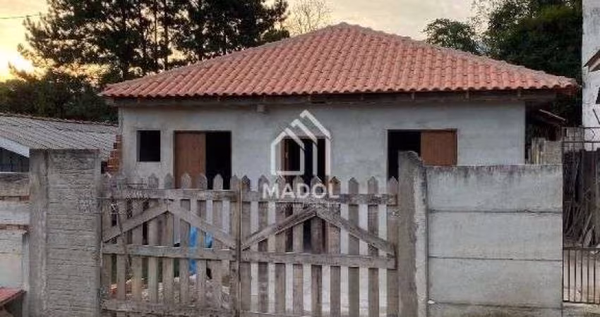 Casa à Venda em Uvaranas, Ponta Grossa - PR