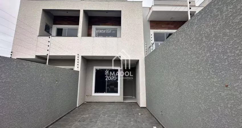 Casa à Venda em Uvaranas, Ponta Grossa - PR