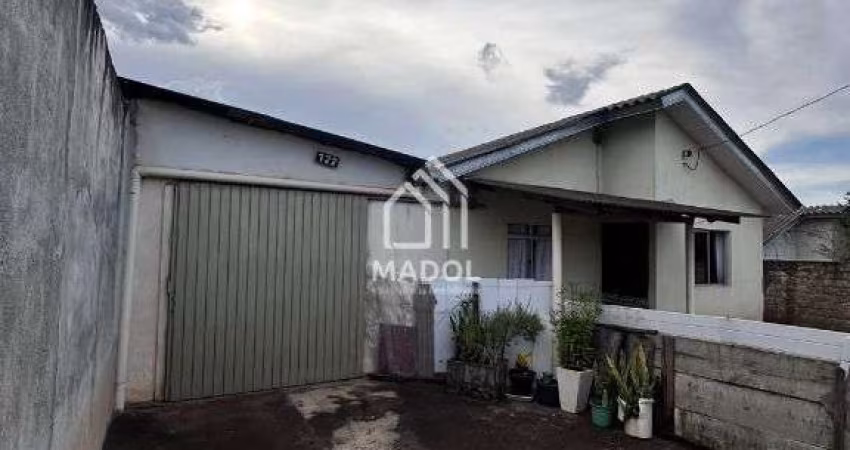 Casa à Venda em Amalia, Ponta Grossa - PR