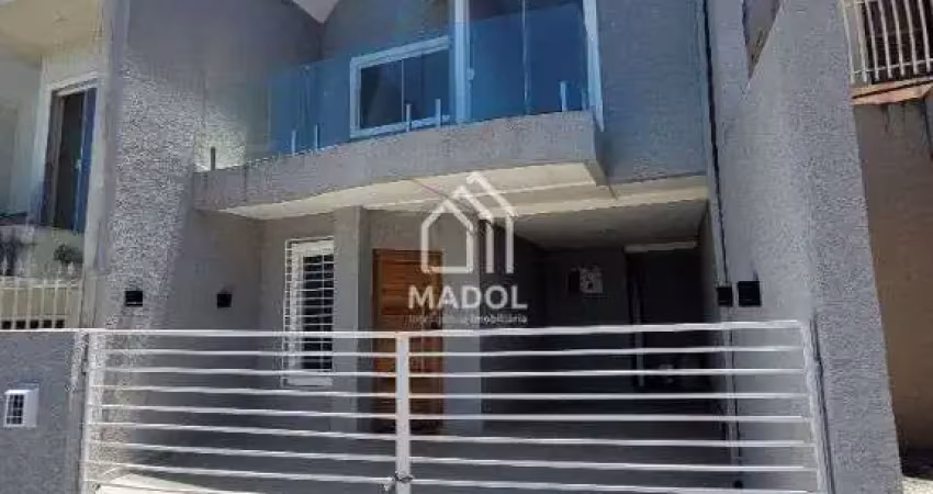 Sobrado à Venda em Estrela, Ponta Grossa - PR