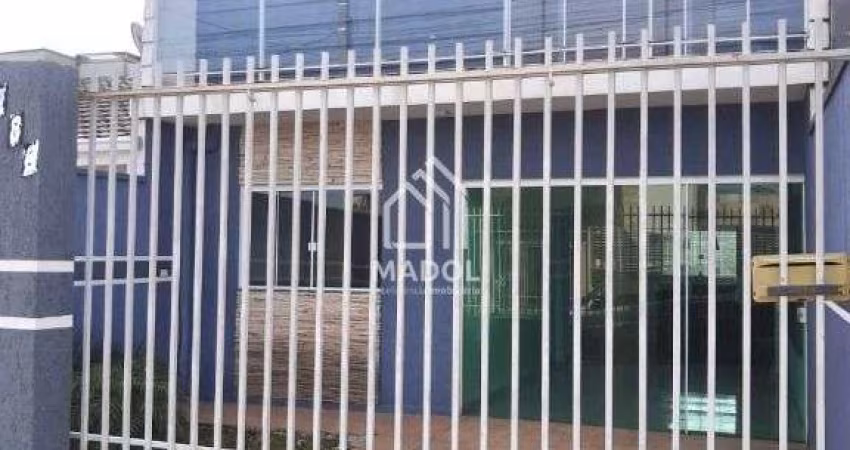 Sobrado à Venda em Uvaranas, Ponta Grossa - PR