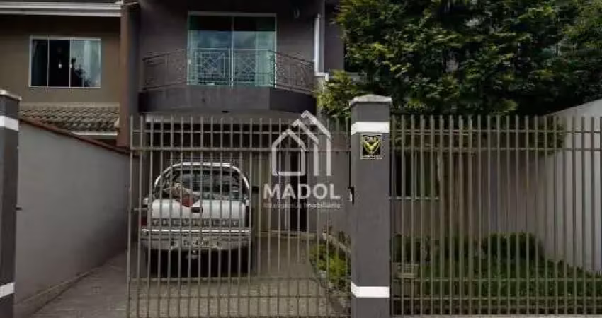 Sobrado à Venda em Uvaranas, Ponta Grossa - PR