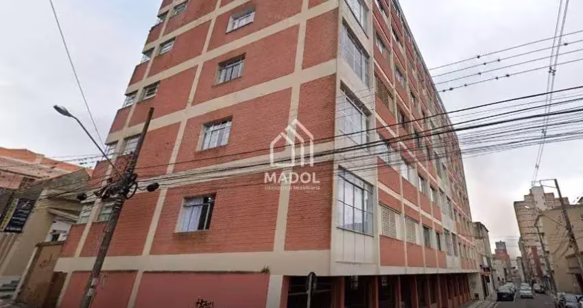 Apartamento no centro à venda com 3 quartos, 2 banheiros e 1 vaga por r$ 490.000