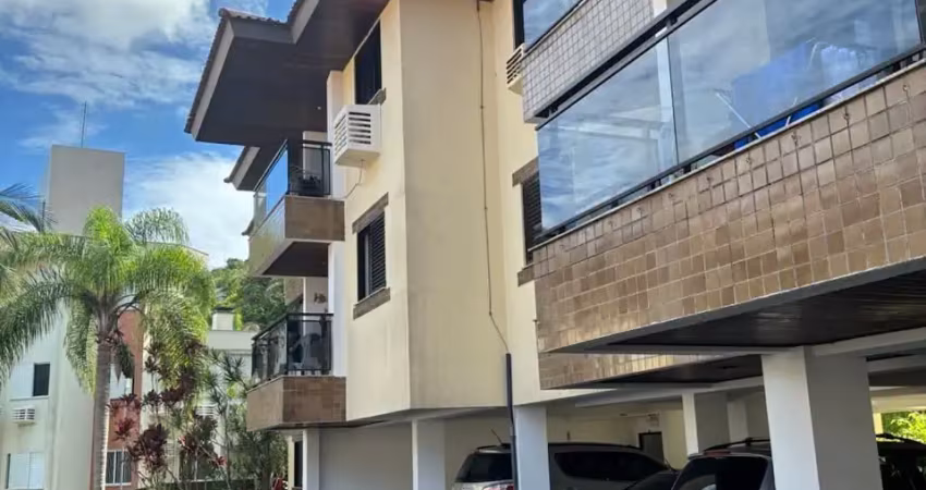 Venha morar na praia brava, em um apartamento de 3 dormitórios sendo 1 suíte, 2 banheiros, sala com cozinha integrada, lavanderia e sacada. além disso, você terá a comodidade de contar com 2 garagens 
