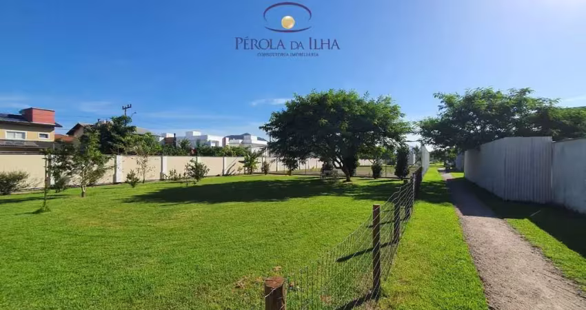 Terreno de 385m² em condomínio exclusivo no campeche, florianópolis-sc. oportunidade única!