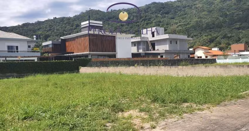 Terreno em condomínio de luxo na cachoeira do bom jesus, florianópolis-sc: 600m² de puro potencial!