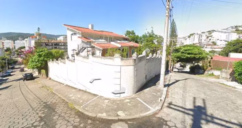 Terreno em condomínio fechado à venda na Rua Oge Fortkamp, 235, Trindade, Florianópolis