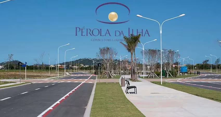 Terreno em condomínio fechado à venda na Rua Jardim dos Eucaliptos, 1266, Campeche, Florianópolis