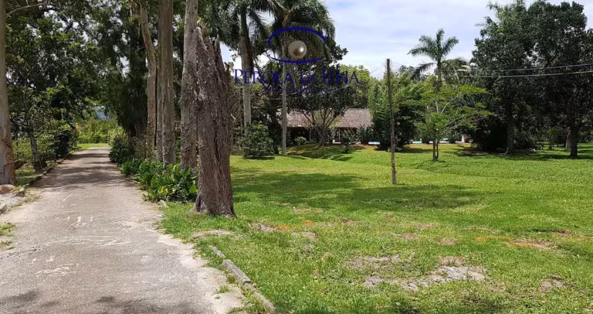 Sitio à venda em florianópolis-sc, bairro ratones: 3 quartos, 2 salas, 2 banheiros, 13.400,00 m² de área. venha conhecer!