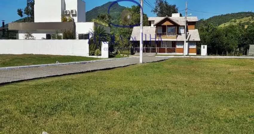 Terreno em condomínio à venda em florianópolis-sc, vargem grande, 360m² de área. venha conferir!