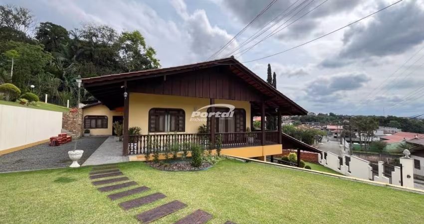 Casa com 4 quartos à venda no Tribess, Blumenau 