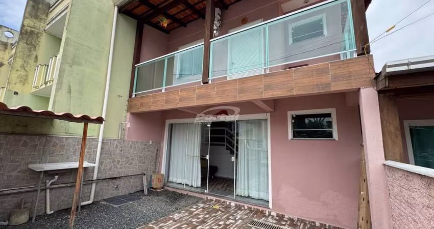 Casa com 2 quartos para alugar no Centro, Balneário Piçarras 