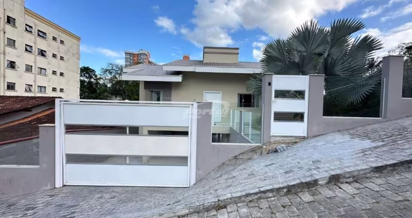 Casa com 3 quartos à venda na Escola Agrícola, Blumenau 