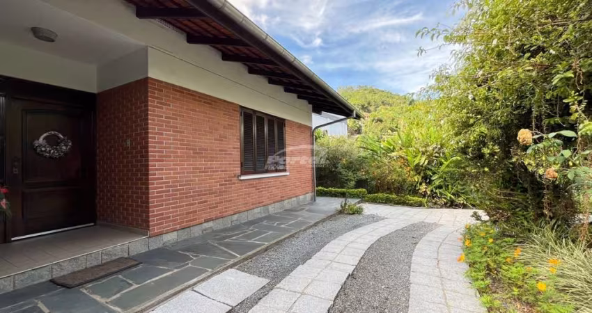 Casa com 3 quartos à venda no Ponta Aguda, Blumenau 